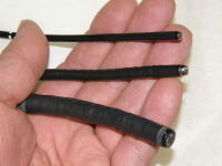 上から喉頭内視鏡、経鼻用胃カメラ、経口用胃カメラです。